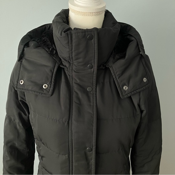 Uniqlo Ultra Warm Down Parka - Picture 2 of 10